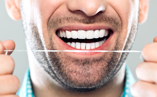 dca-blog_daily-flossing-and-other-tips-for-defeating-bad-breath